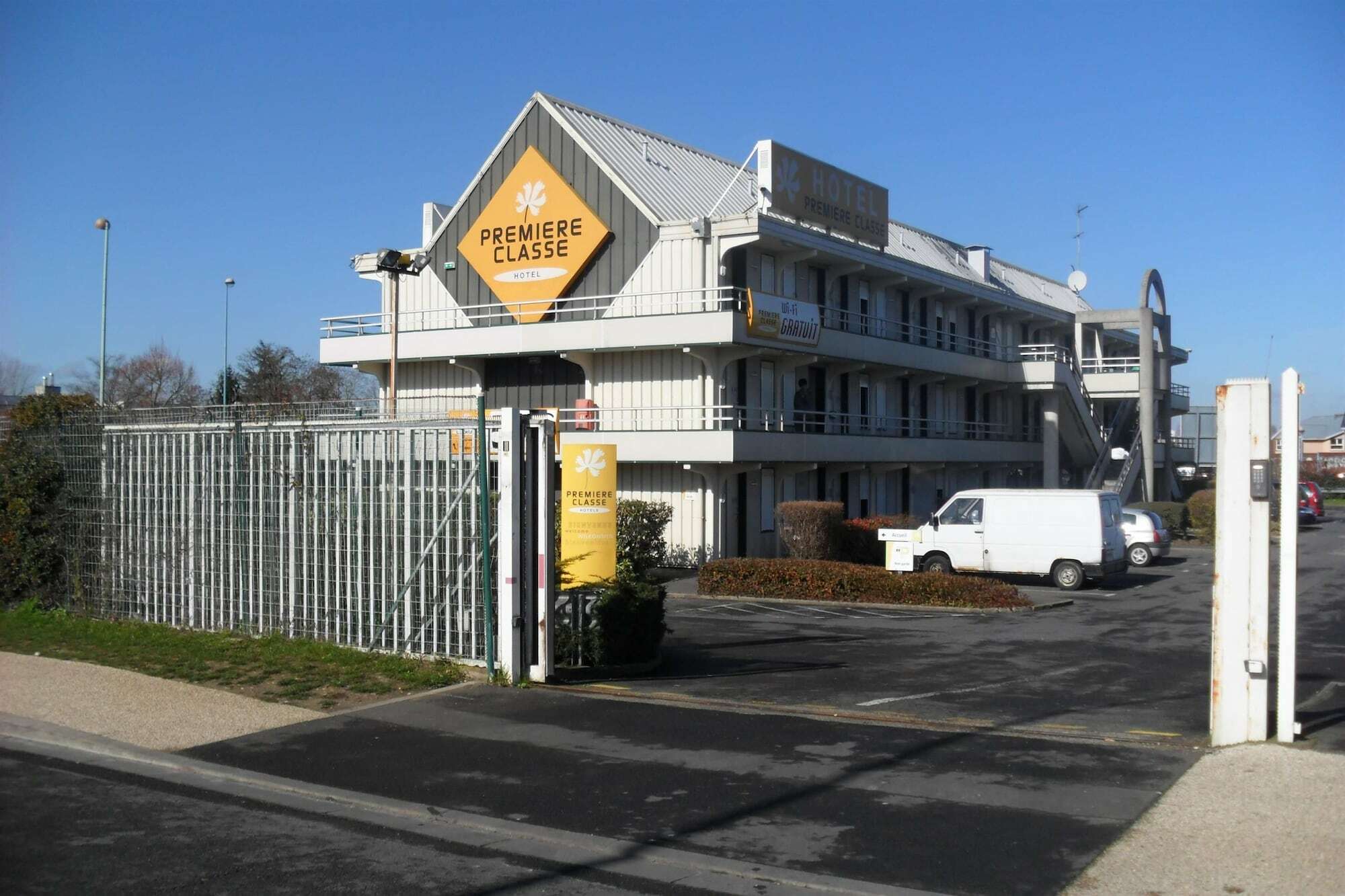 Premiere Classe Saint Ouen L'Aumone Kültér fotó